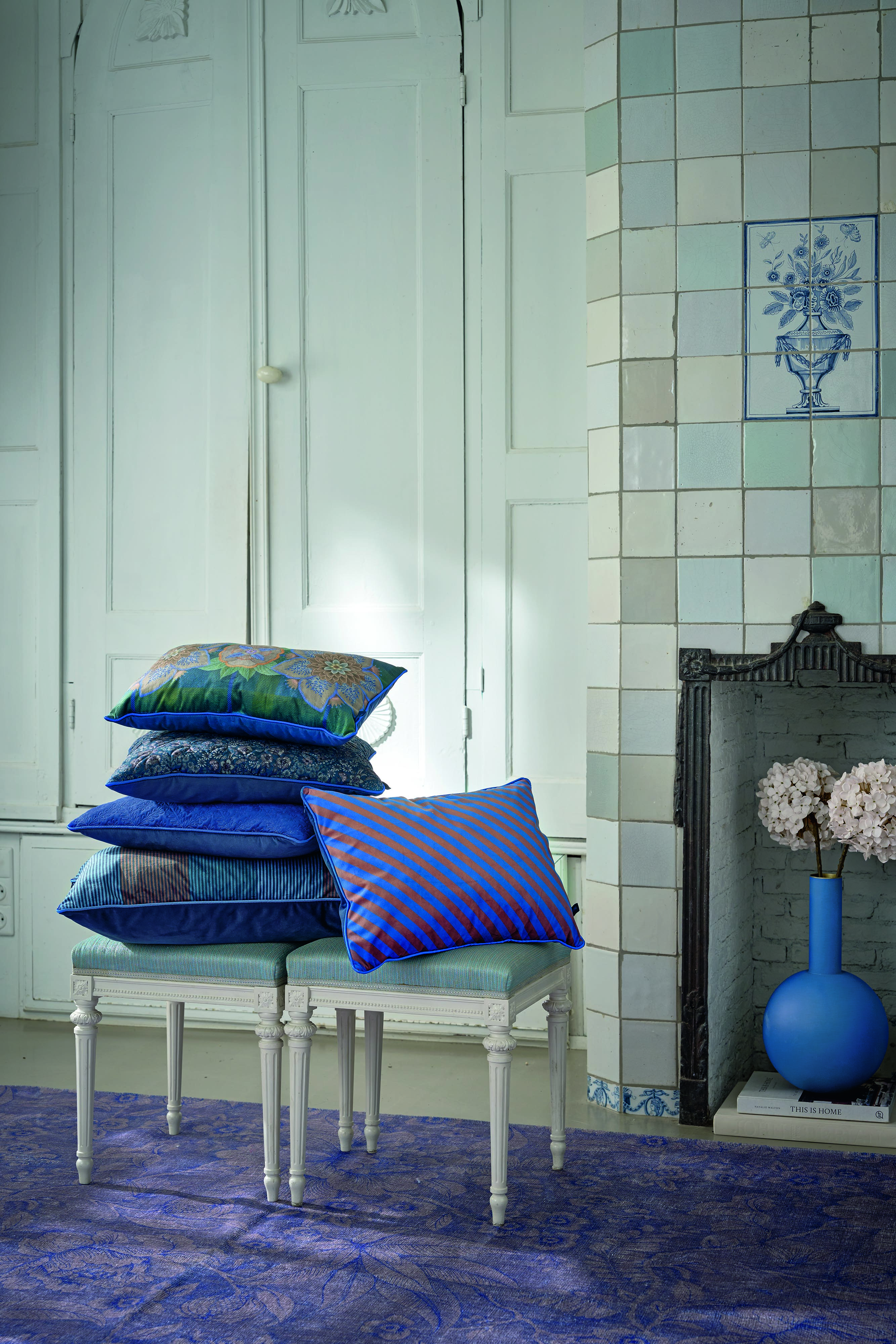 Pip Studio Home Deco FW2025 Cushions Blue 01